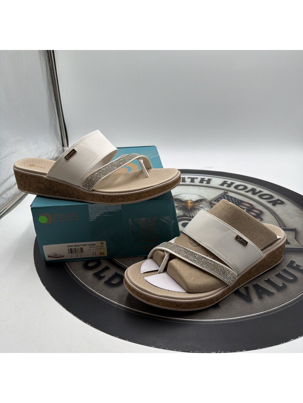 lifestride BZees Bora Bright Wedge Sandals White/SHIMM Size 11 M